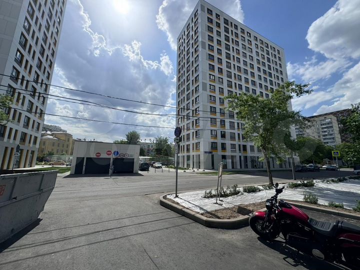 Машиноместо, 16 м²