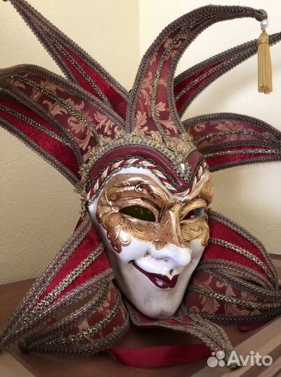 Венецианская маска