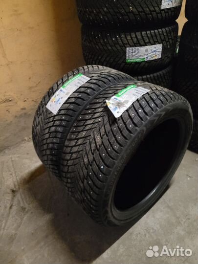 Grenlander Icedefensor Stud II 295/40 R21 107T