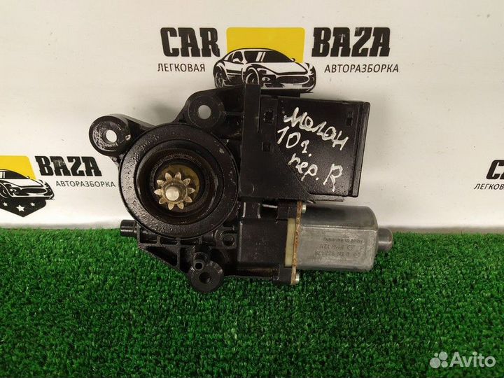 Моторчик стеклоподъемника передний правый R