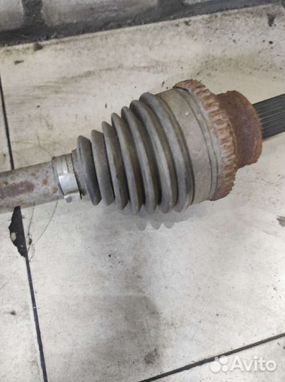 Привод задний правый Renault Duster 1.6 k4m