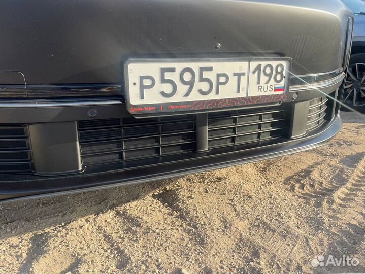 Защитная сетка в бампер LiXiang