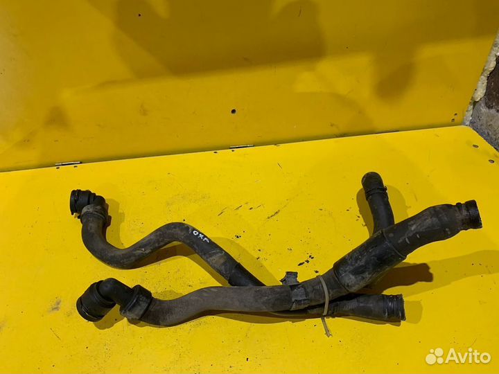 Патрубок радиатора Opel Astra J 2010-2017