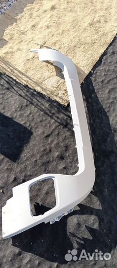 Накладка переднего бампера Renault Duster