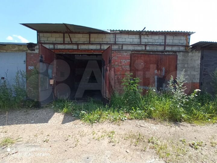 Гараж, > 30 м²