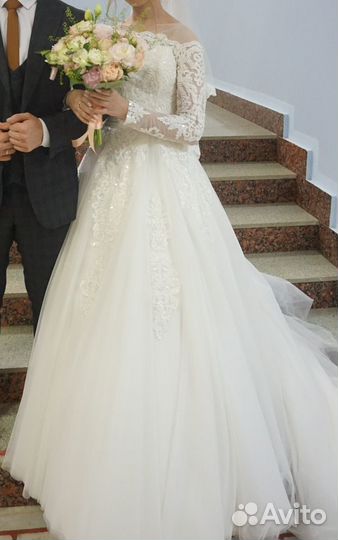 Свадебное платье 44 р. пышное итальянского бренда