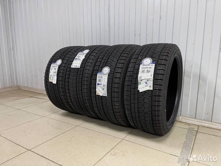 Triangle Snowlink TWT02 295/35 R21
