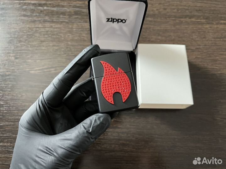 Zippo 29106 Bling Flame Emblem