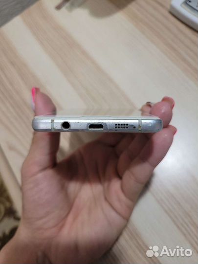 Телефон Samsung galaxy a5 2016