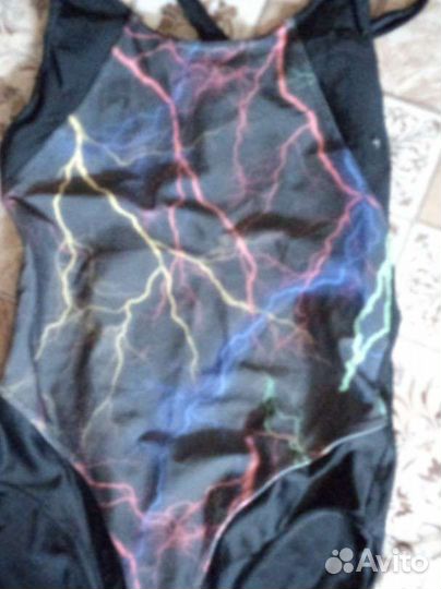 Купальник слитный на 7-8 л