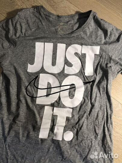 Футболка nike серая just do it