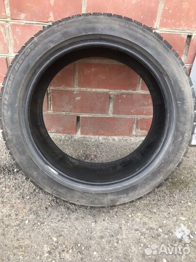 Bridgestone B330 215/45 R16 96Q