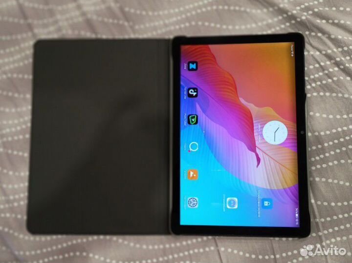 Huawei планшет