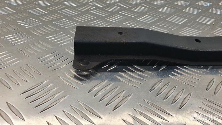 Планка радиатора Kia Spectra седан S6D 2008