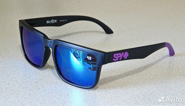Солнцезащитные очки Spy