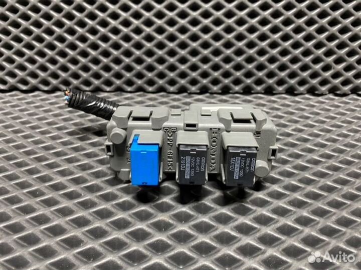 Блок реле Honda Civic FK2(5Д) R18Z4 2012-2016Гв