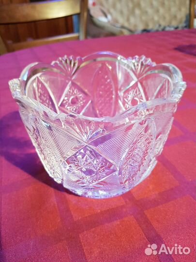 Конфетница хрустальная