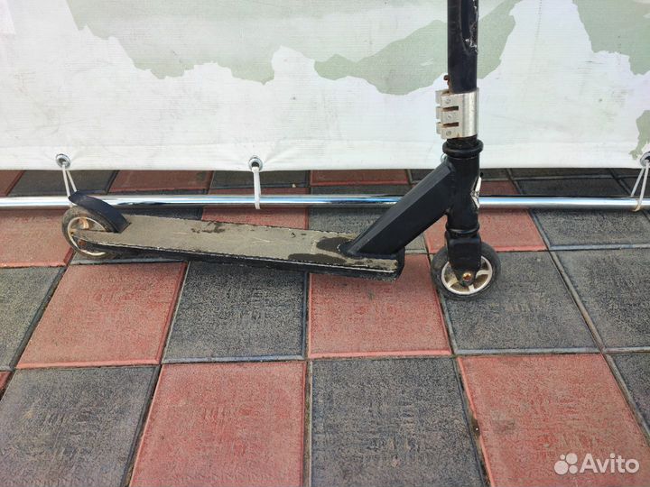 087173 Самокат Scooter черный (бу)