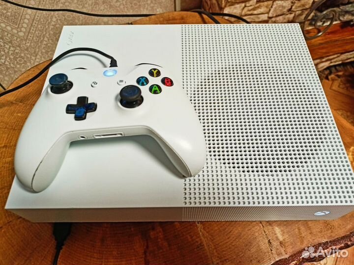 Xbox One s