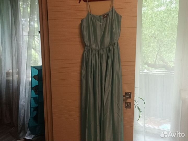 Вечернее платье 46 размера зеленое
