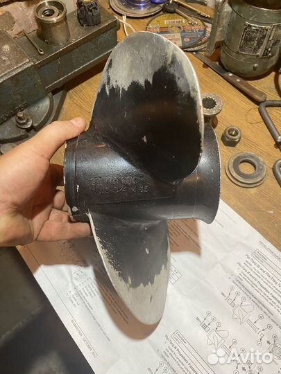 Продам гребной винт Mercury