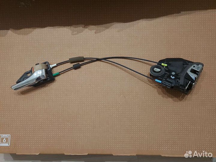 Замок двери Тойота Венза