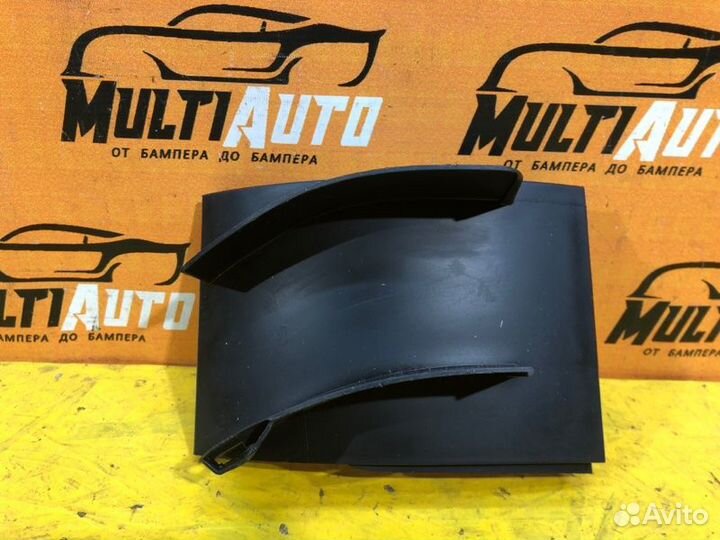 Дефлектор кабины передний правый Mercedes Actros