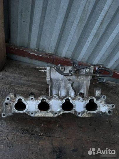 Впускной коллектор Suzuki Baleno 1995-2002