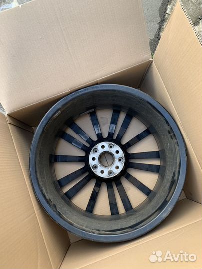 BMW i8 диск колесный