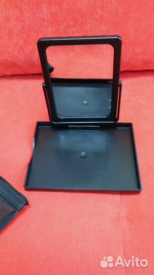 Набор: сумочка-косметичка с зеркало на подставке