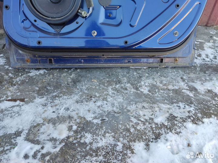 Дверь задняя правая Volvo xc70 1 sz