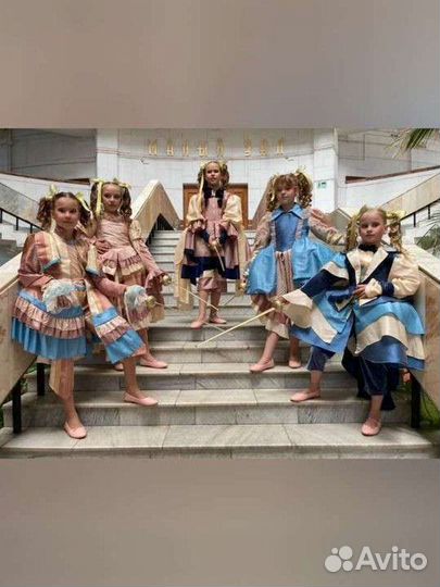 Пошив штор, костюмом для танцев и ремонт одежды