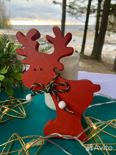 Новогодний олень статуэтка из дерева,ручная работа