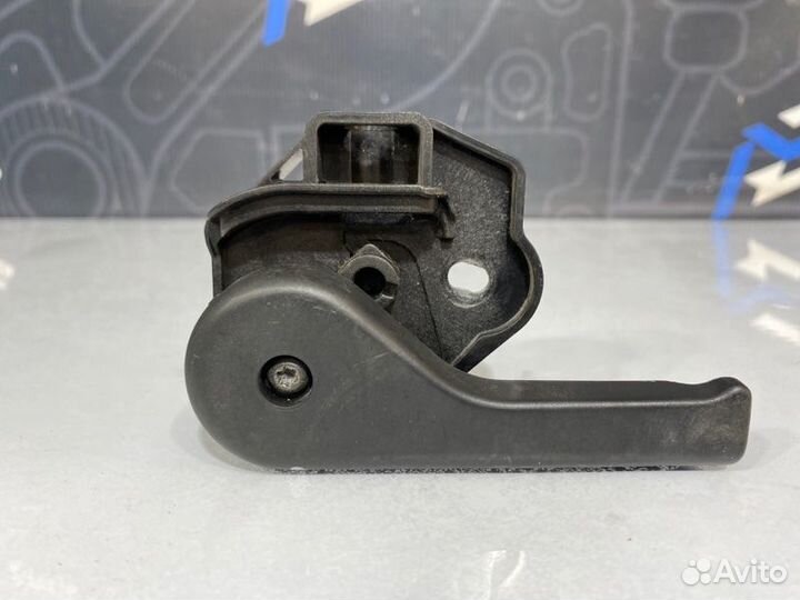 Ручка открытия капота Ford Explorer U251 4.6L 3V