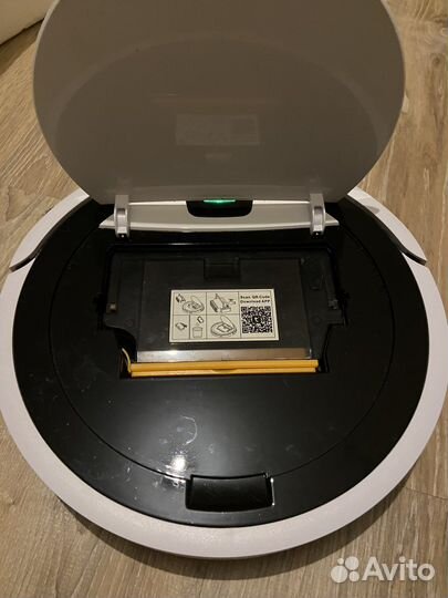 Робот-пылесос Vitek VT-1803