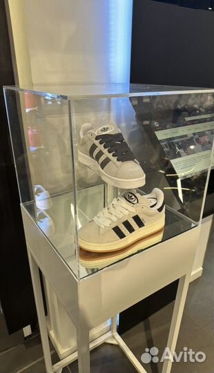 Мужские кроссовки campus 00s W