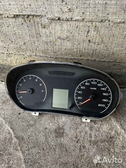 Приборка, панель на гранту