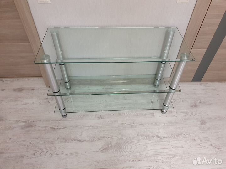 Столик под телевизор