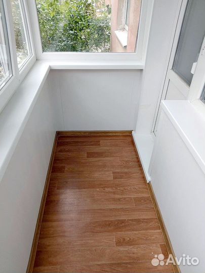 Остекление балконов под ключ