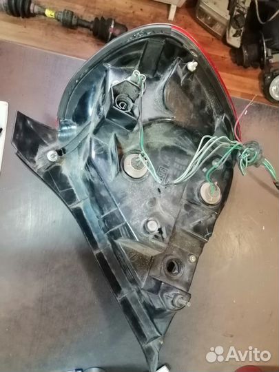 Стоп-сигнал на nissan bluebird sylphy QNG10 4978