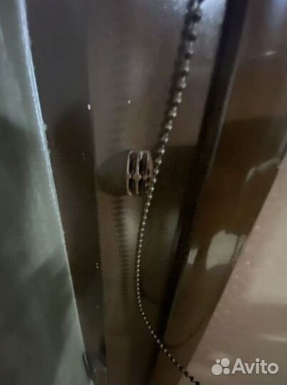 Рулонные шторы в коричневом коробе R8142