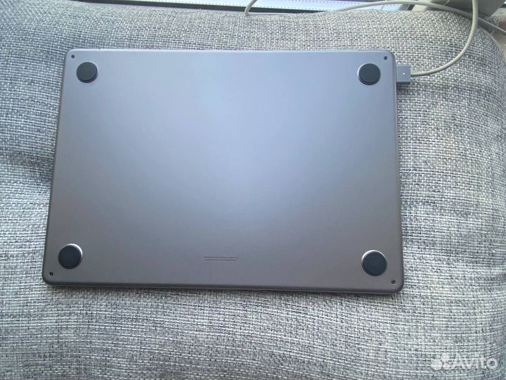 Apple macbook air 13 2022 m2