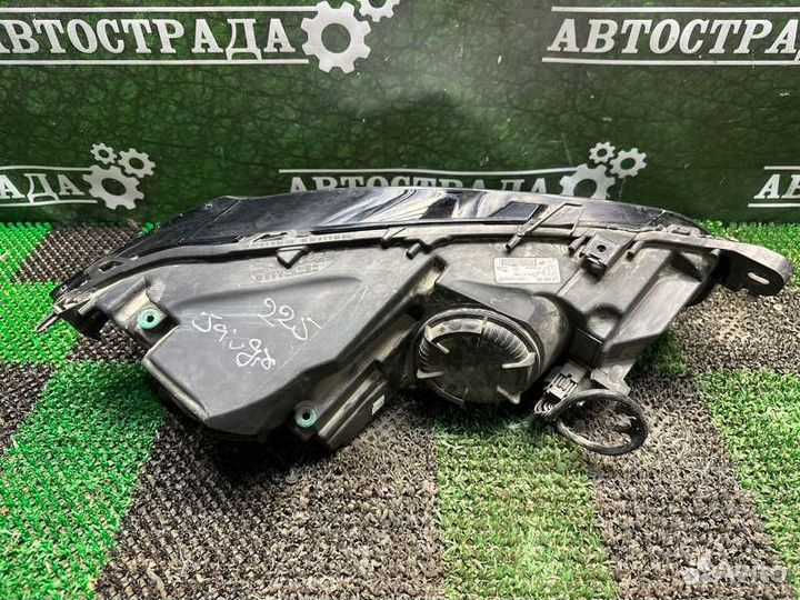 Фара Jaguar F Pace 2016-2020