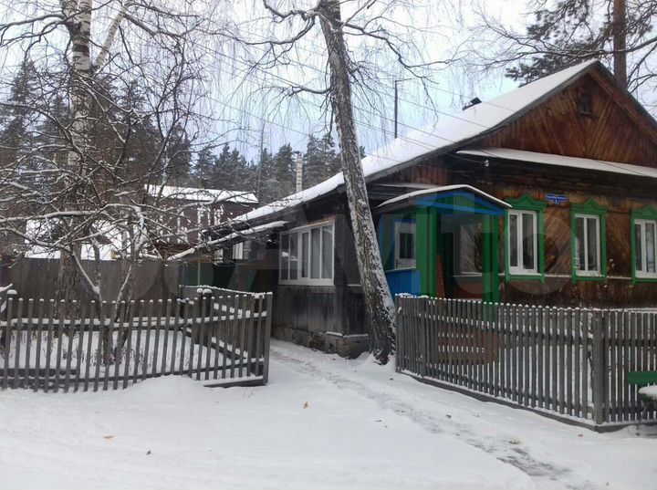 Дом 56 м² на участке 8 сот.