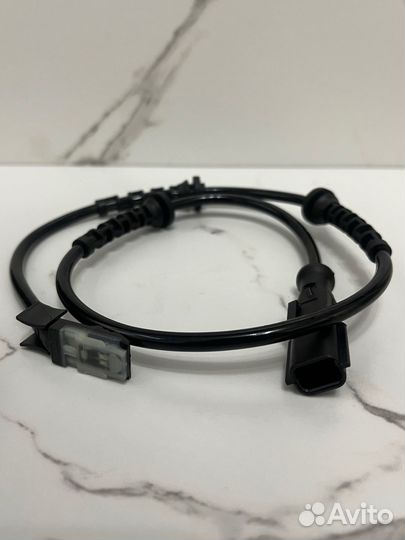 Датчик абс передний Рено Логан 1 Лада Ларгус