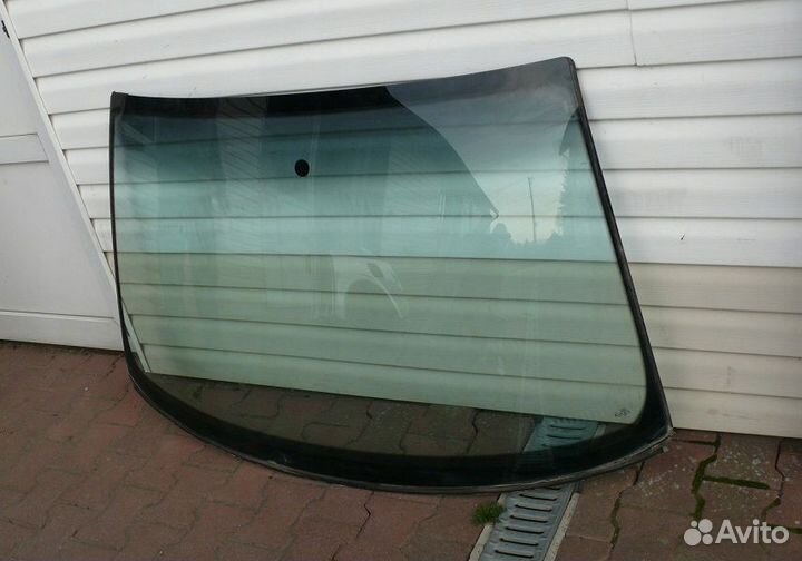 Лобовое стекло с обогревом benson passat b6. Steklobox. Skoda superb лобовое. Замена лобового стекла ауди а4. Steklobox.