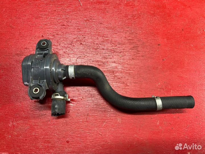 Помпа инвертора Toyota Corollasport NRE214H