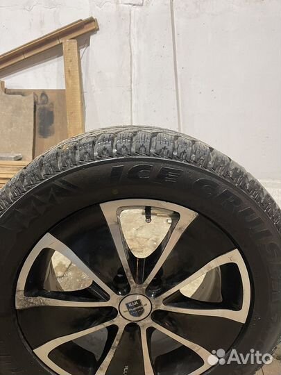Колеса r 16 в сборе с зимней резиной