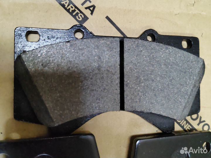 Колодки тормозные передние toyota land cruiser 200