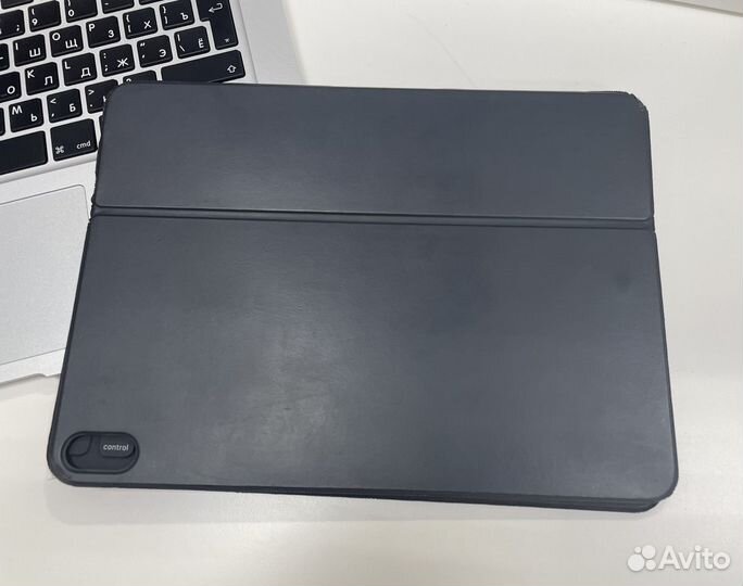 Клавиатура Smart Folio for iPad Pro